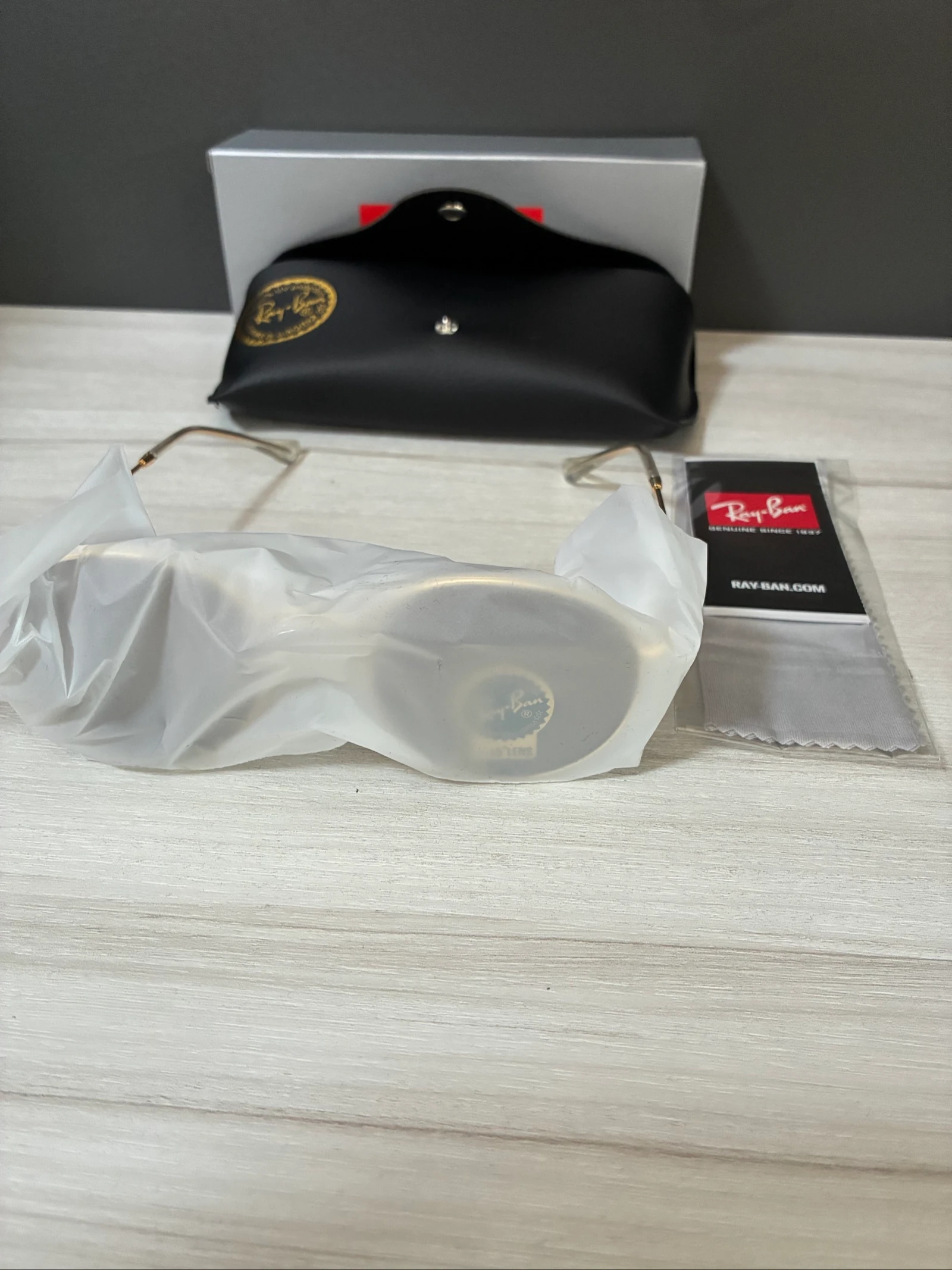 Gafas de sol Ray-Ban redondas doradas – Como nuevas – photo 3
